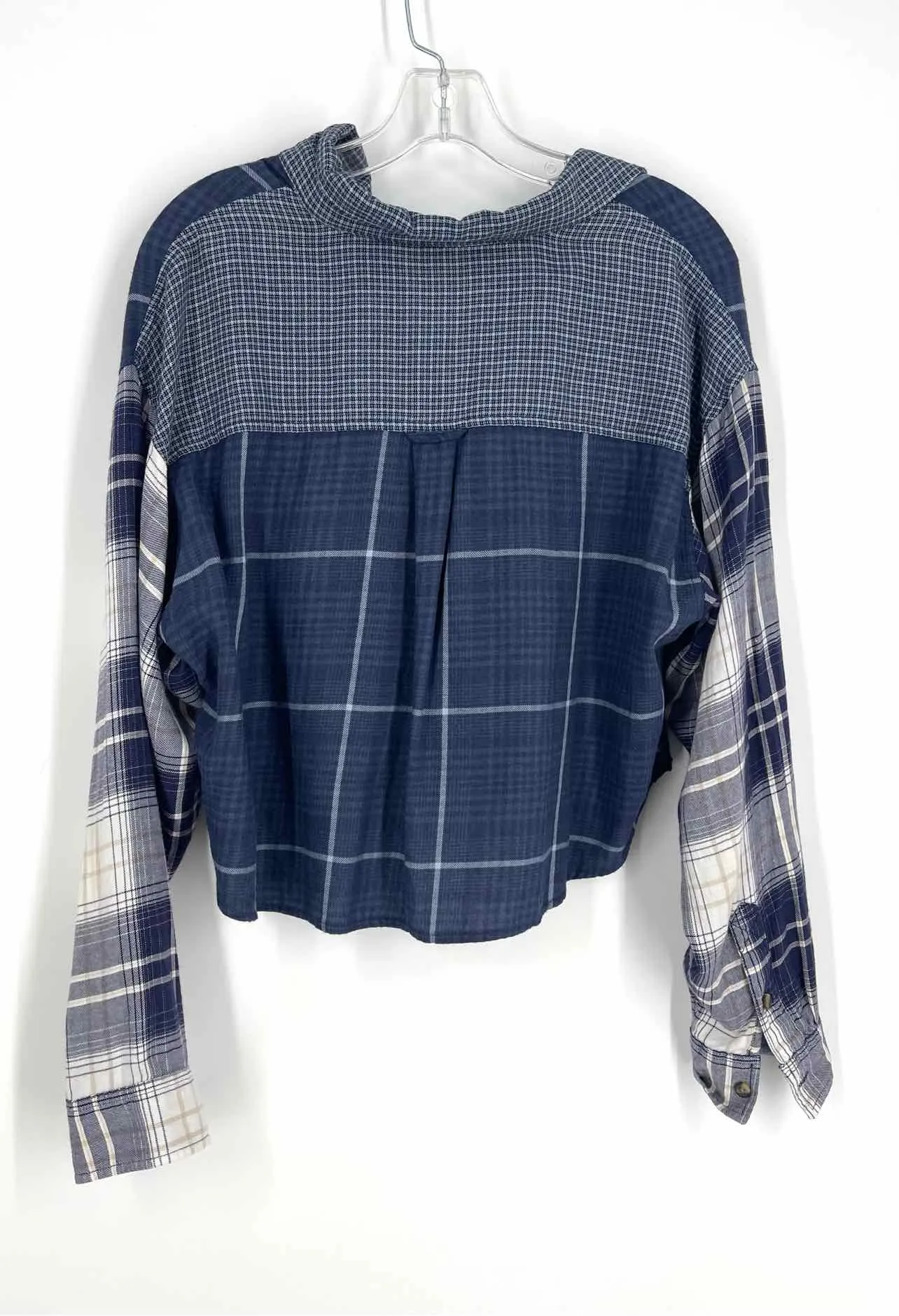 American Eagle Outftrs Size M Navy/Blue Plaid Blocked Tops Blouse