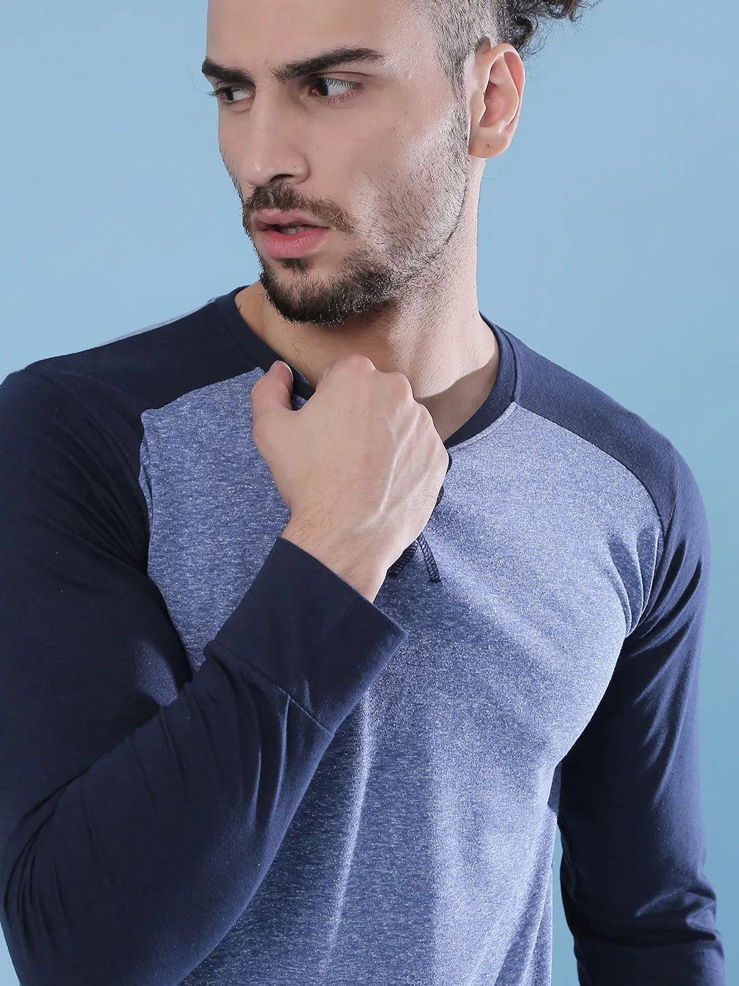 Campus Sutra Colorblock Men's Round Neck Black T-Shirt