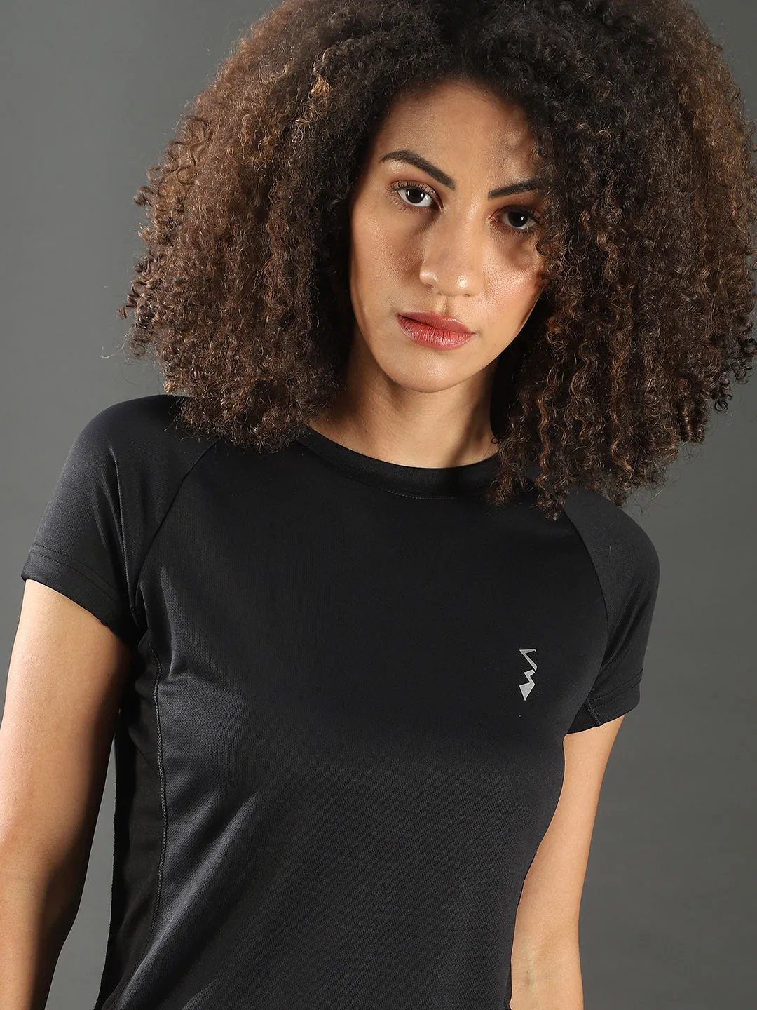 Campus Sutra Solid Women Round Neck Black Sports Jersey T-Shirt