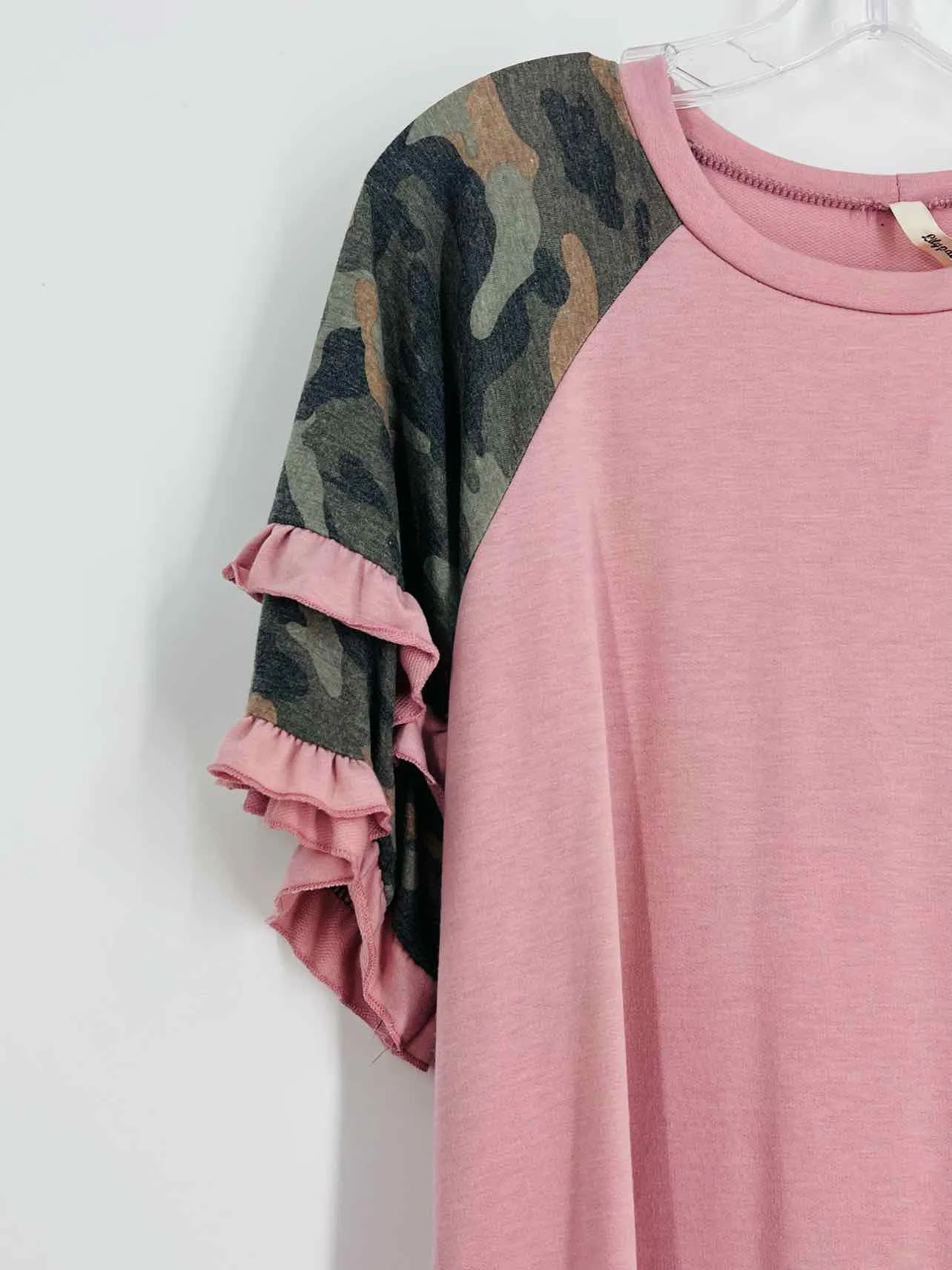 Lilypad Size M ? Pink/Green Camouflage Frill Tops Top-Short Sleeve