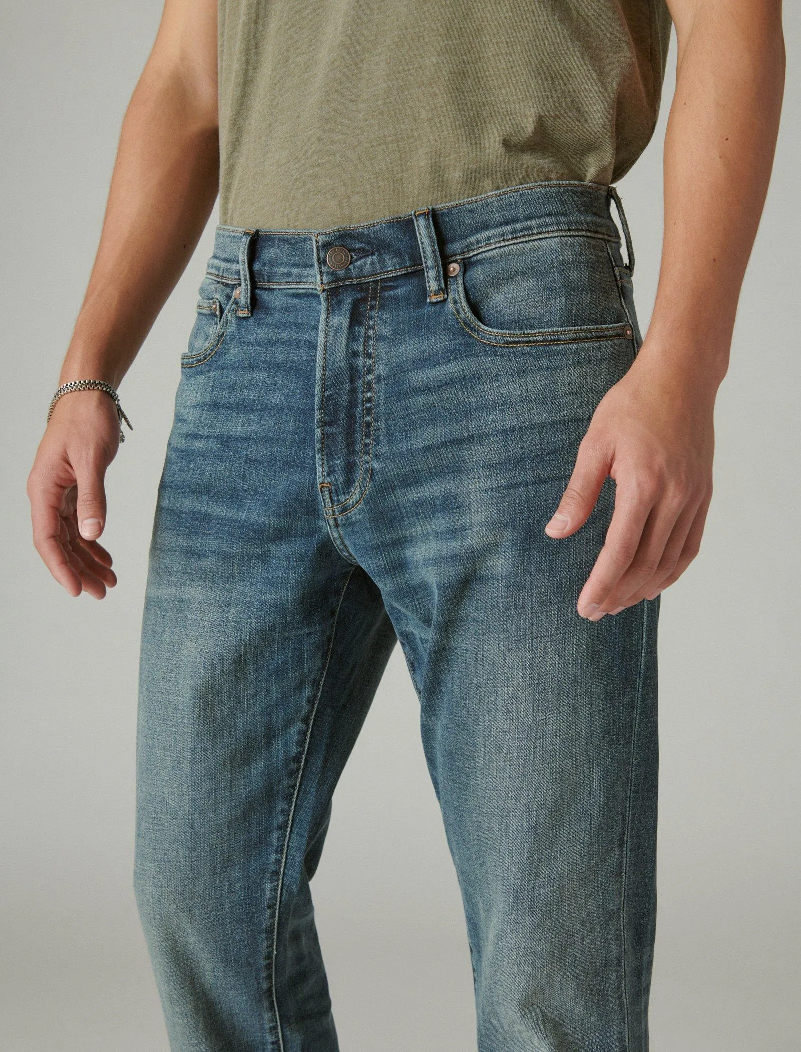 Lucky Brand 410 Athletic Straight Coolmax Stretch Jean Mcarthur Lucky Brand