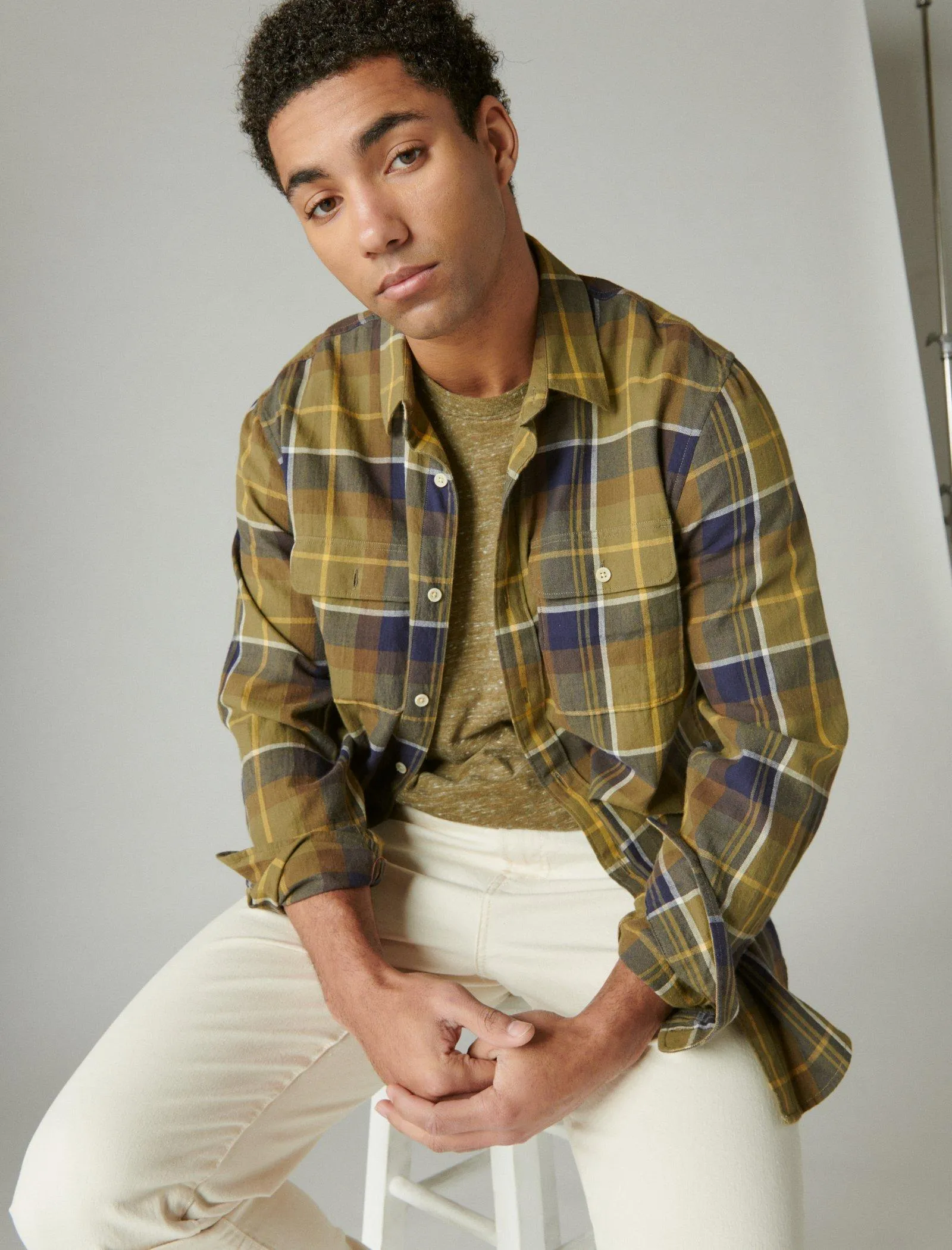 Lucky Brand Men's Linen Short Sleeve Pocket Crew Neck Tee