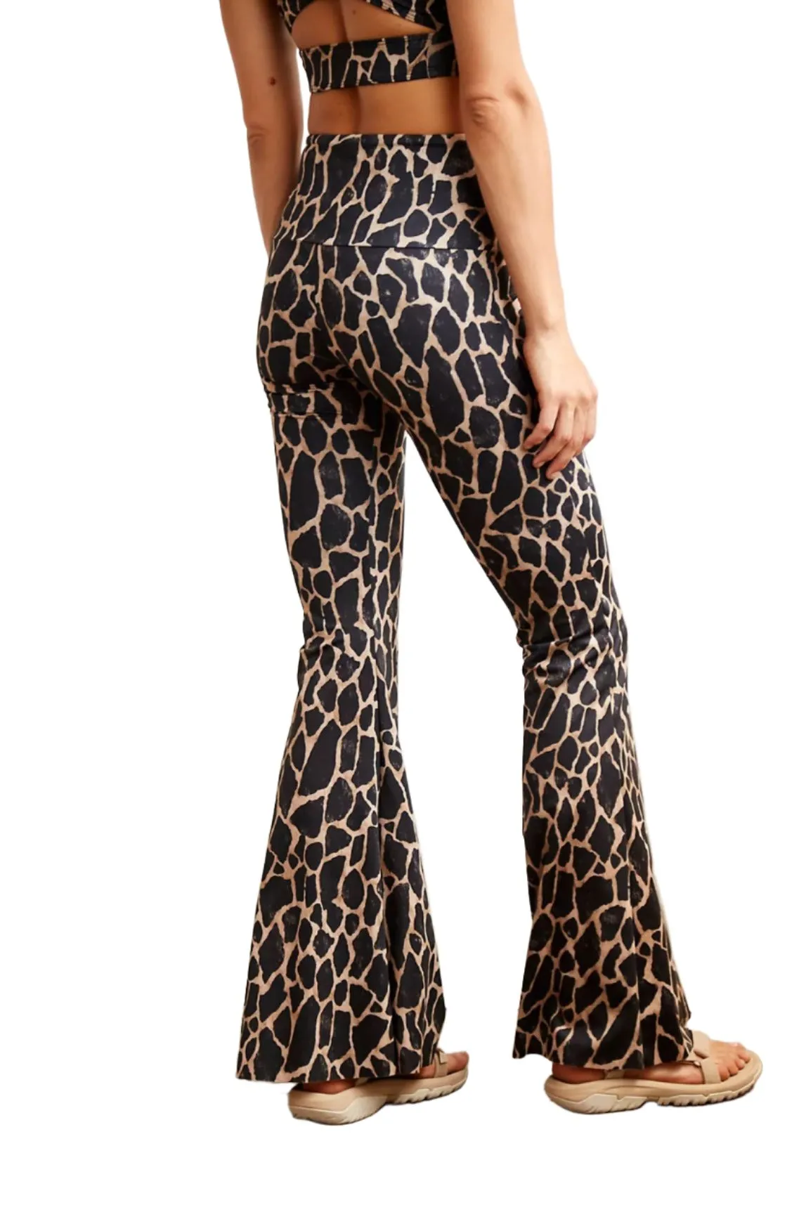 Onzie Flare Pant 2045