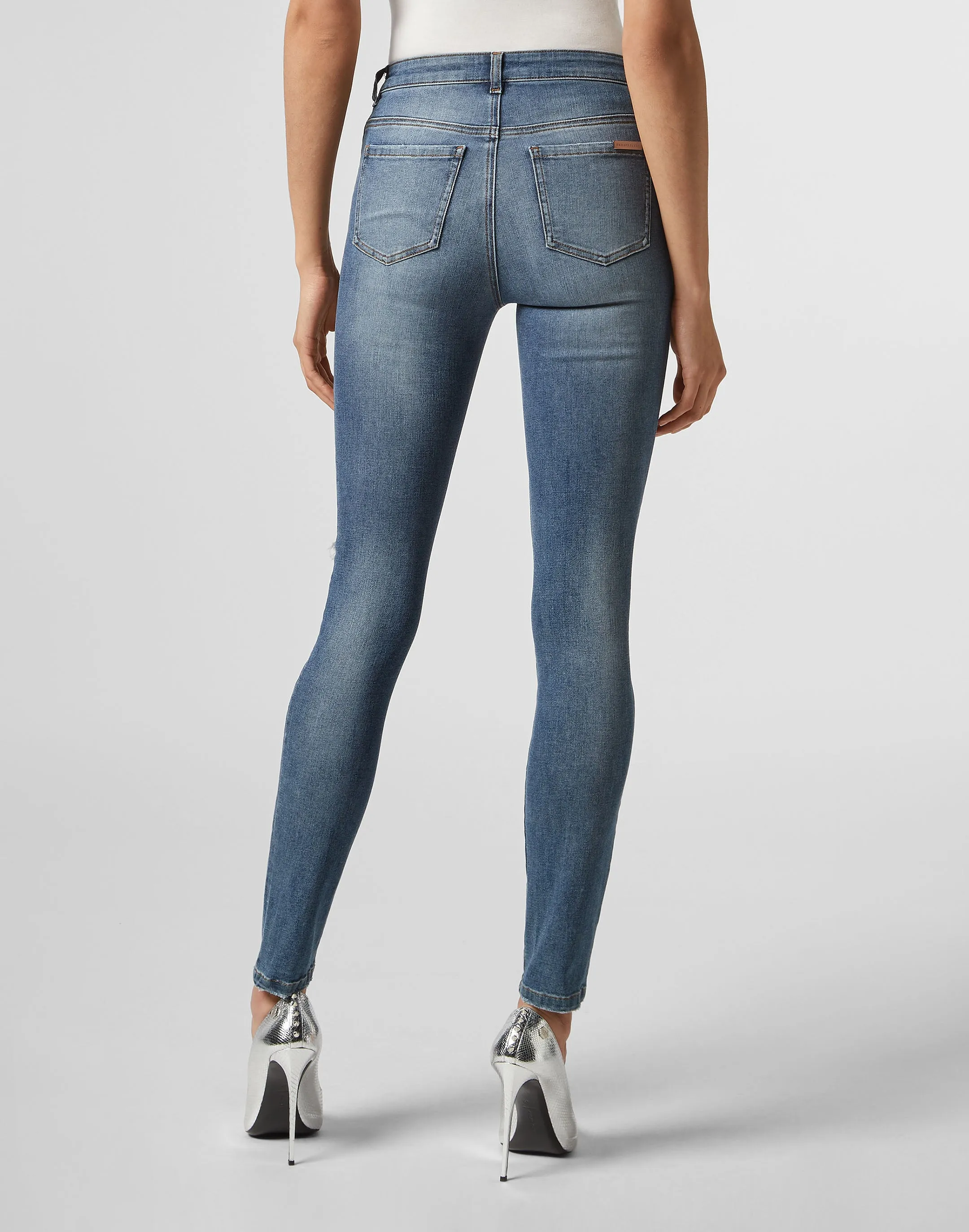 Slim Fit Statement