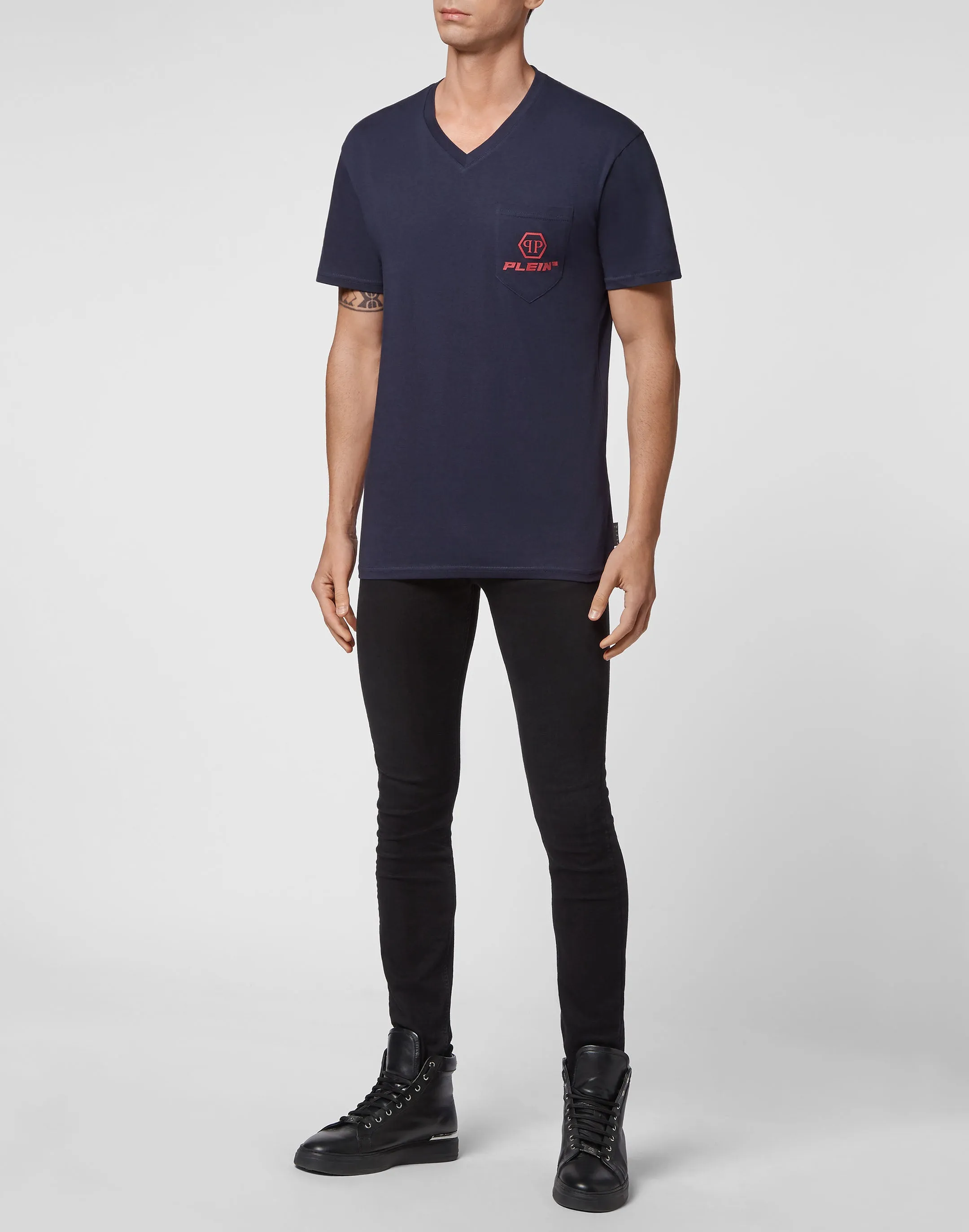 T-shirt V-Neck SS