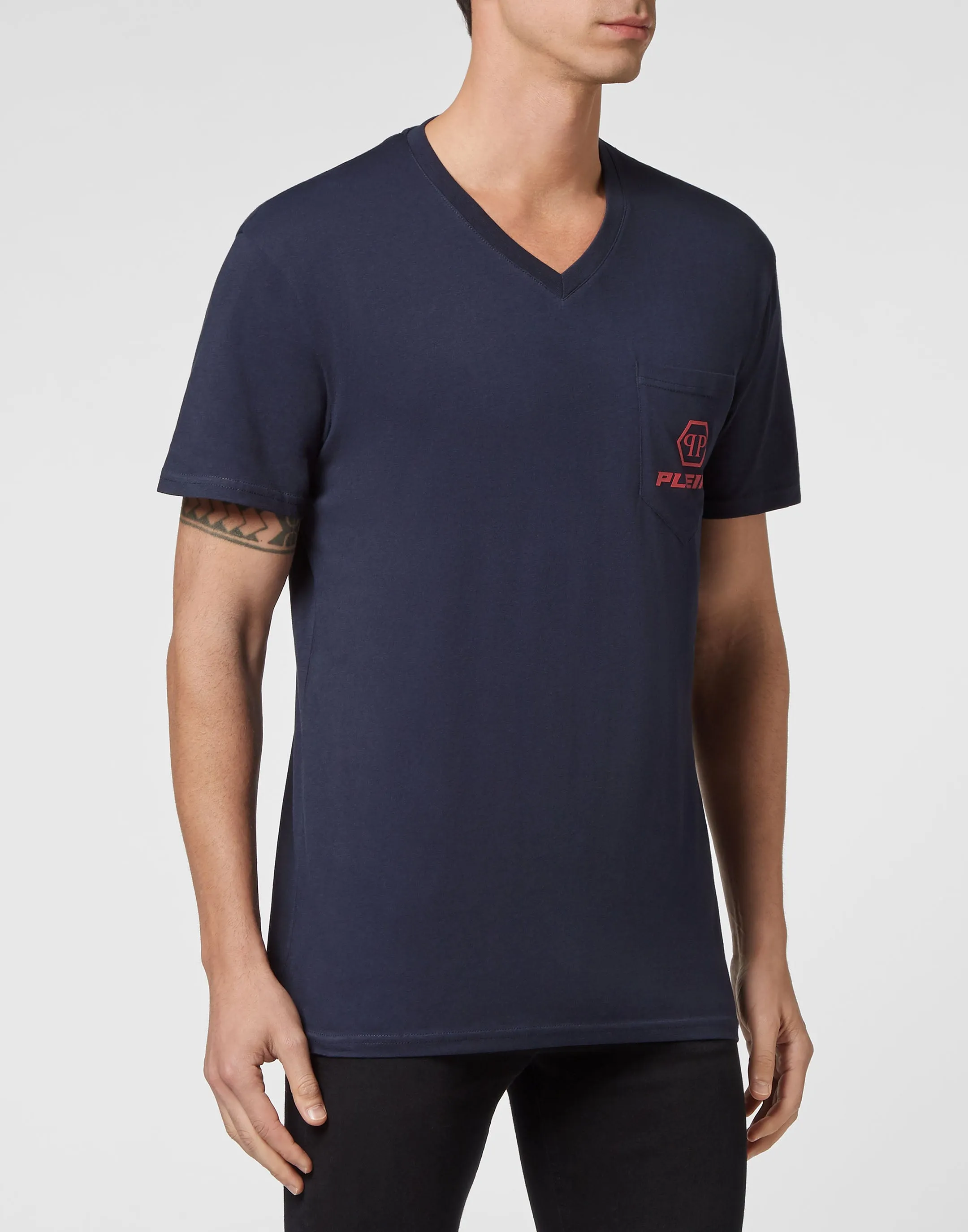 T-shirt V-Neck SS