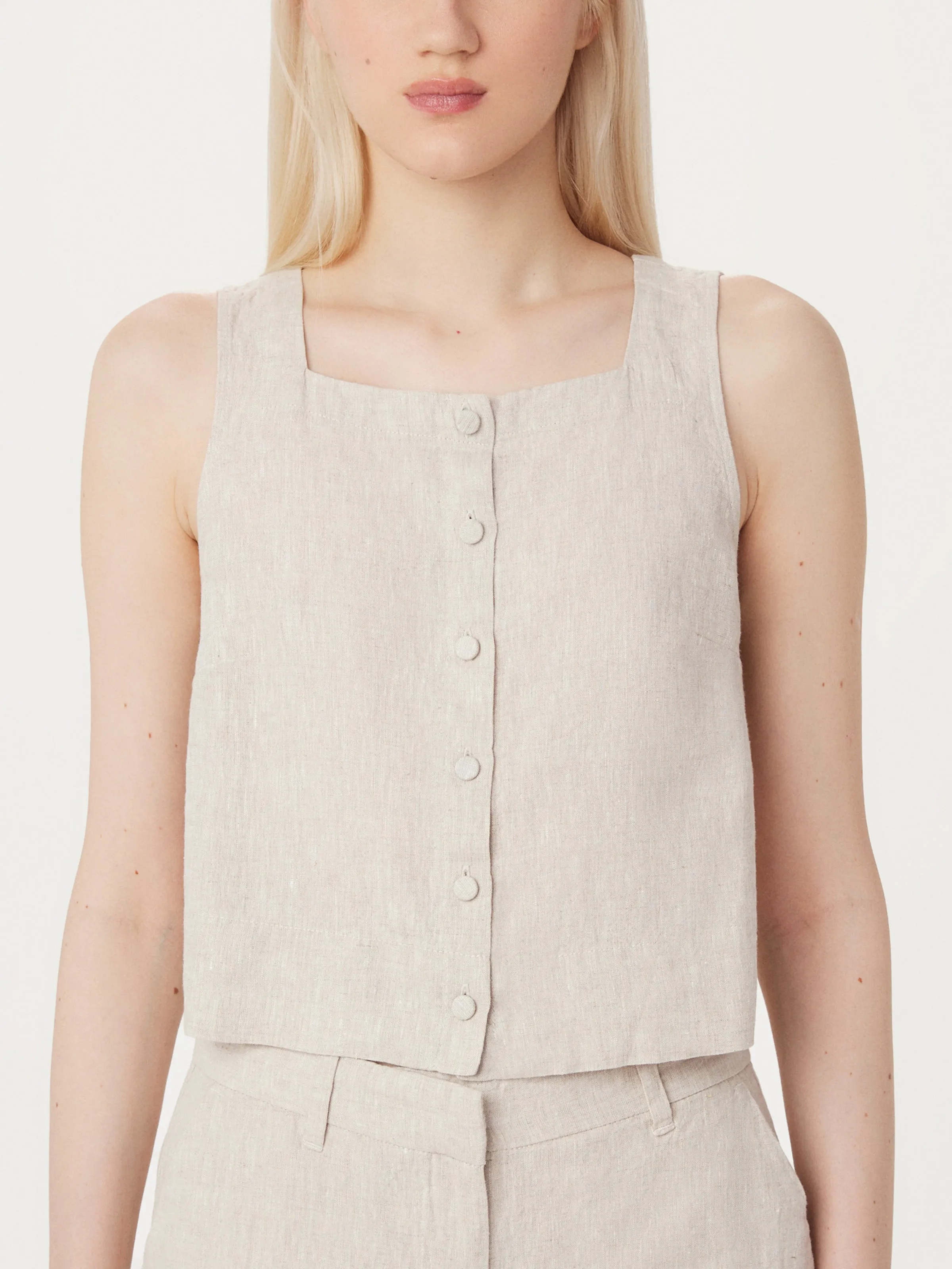 The Shell Linen Top in Light Beige