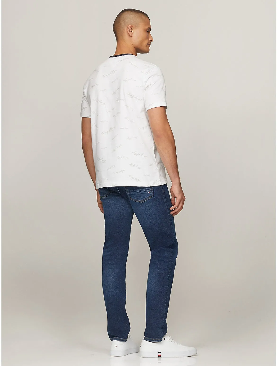 Tommy Hilfiger Men's Signature Flag Stripe Logo T-Shirt