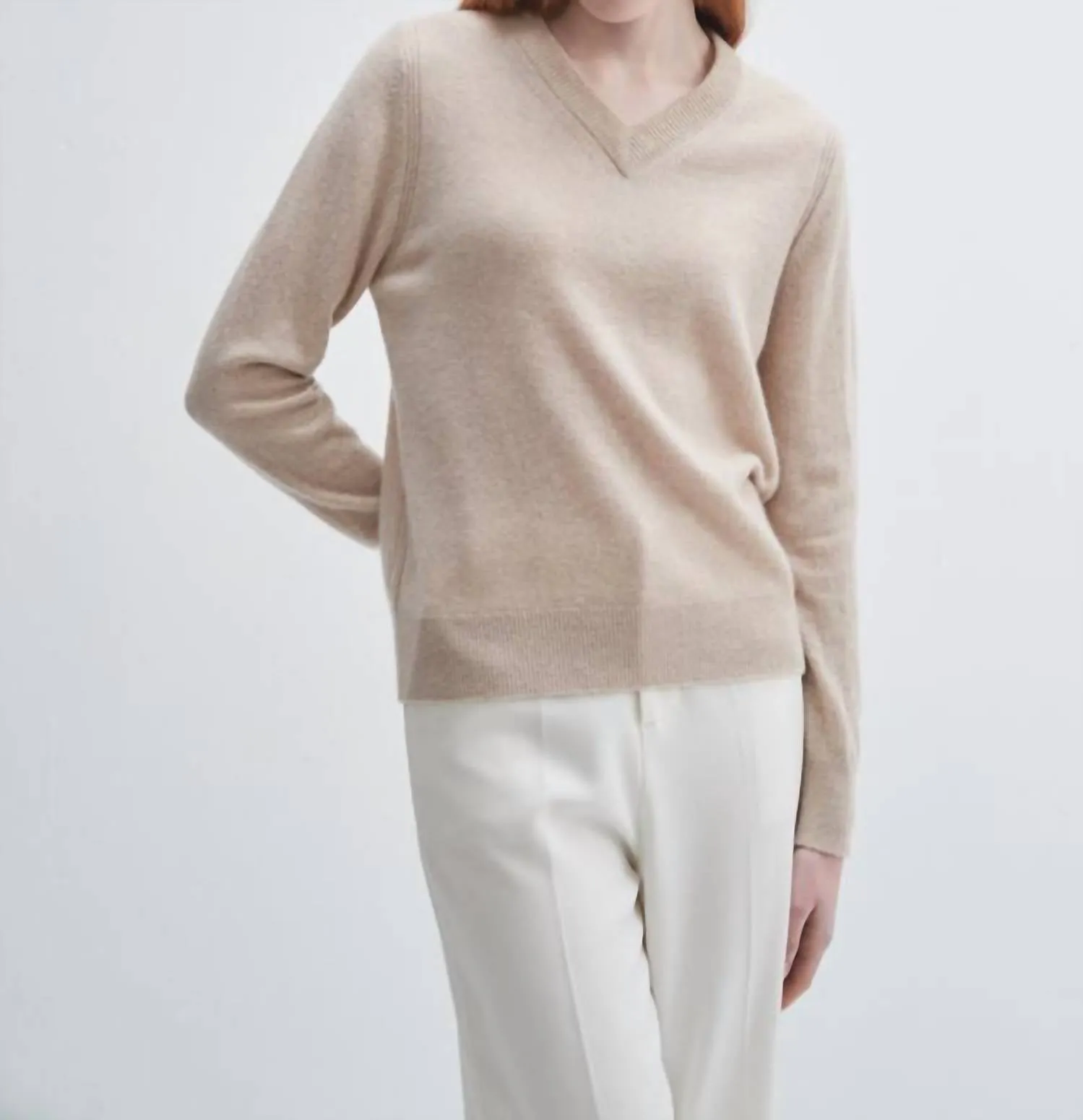 V-Neck Cashmere Sweater In Oatmeal