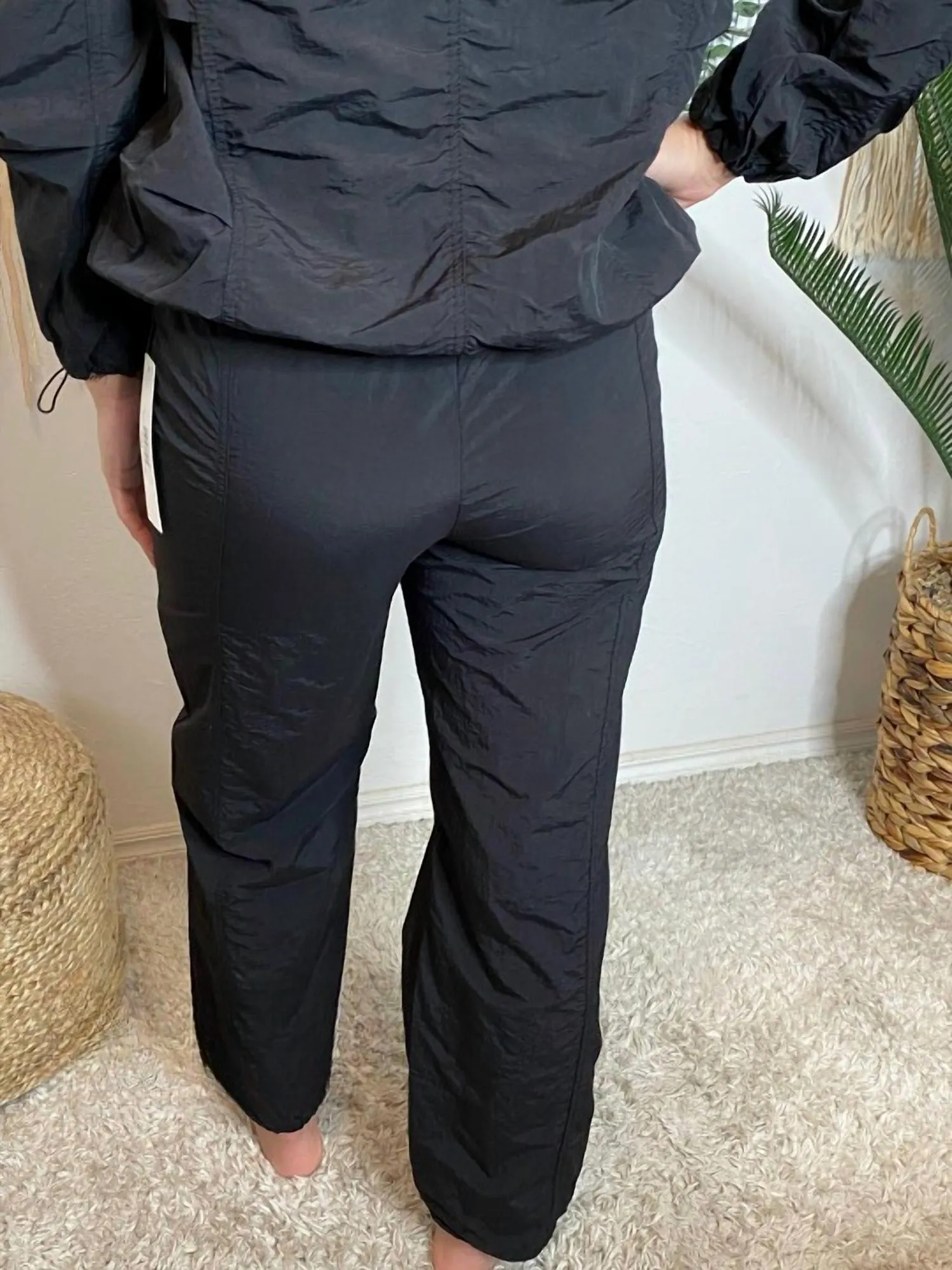 Wind Suit Jacket & Pants Set In Black